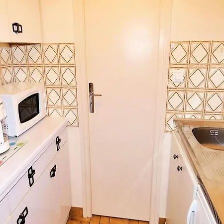 Studio For 2 People Appartamento *